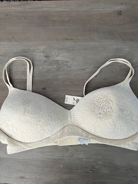 aerie Cream Floral Lace T-Shirt Bra